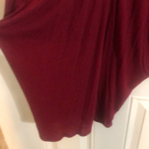 Red top - Picture 2 of 7